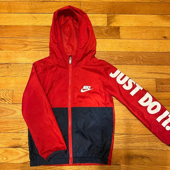 Boys Nike windbreaker jacket size 4T - Picture 1 of 4